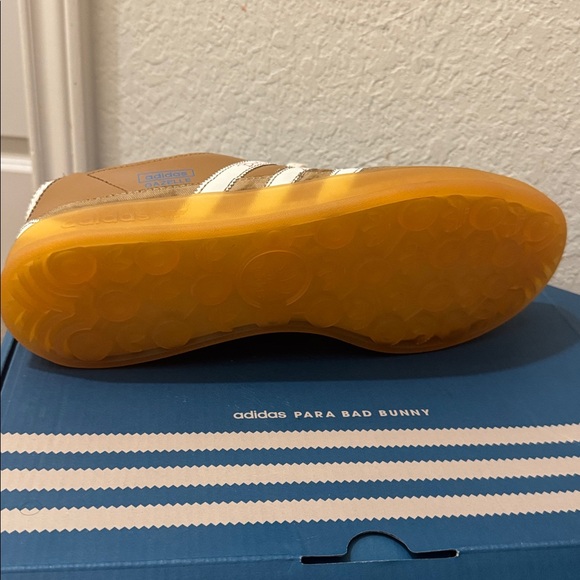 Adidas Messi Bad Bunny gazelle indoor sz 11 - Picture 2 of 6